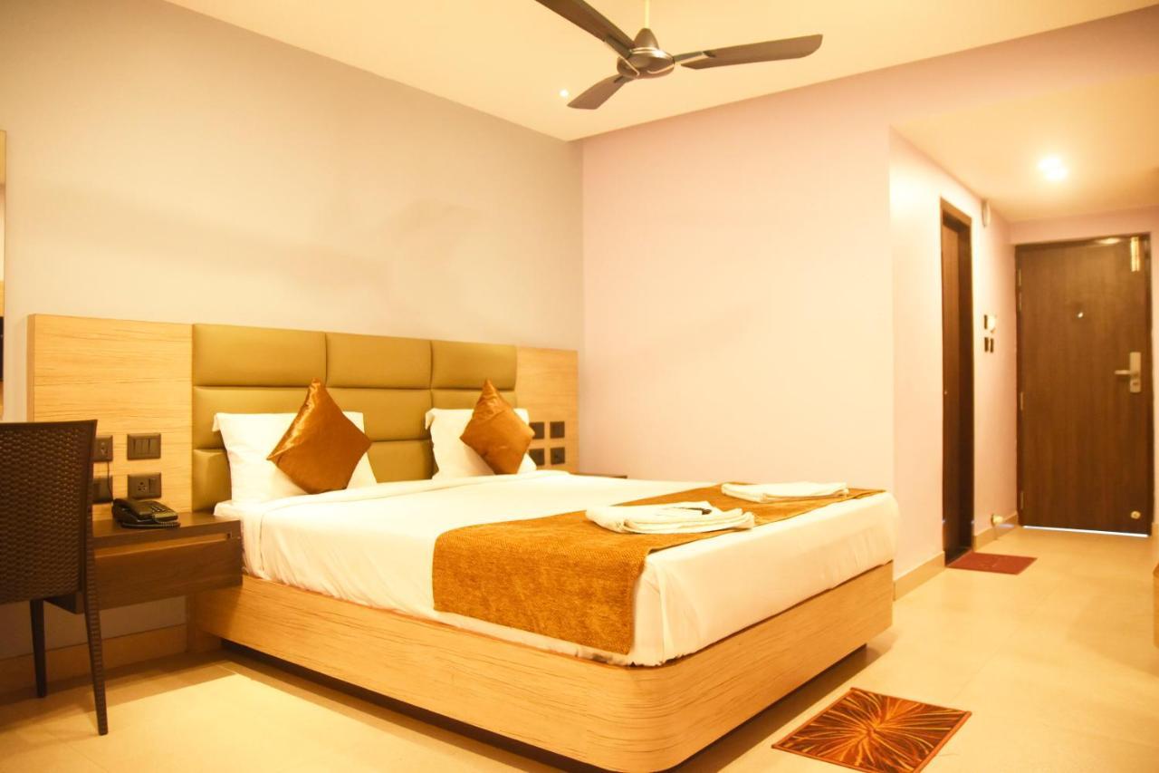Hotel Om International Gokarna  Bagian luar foto
