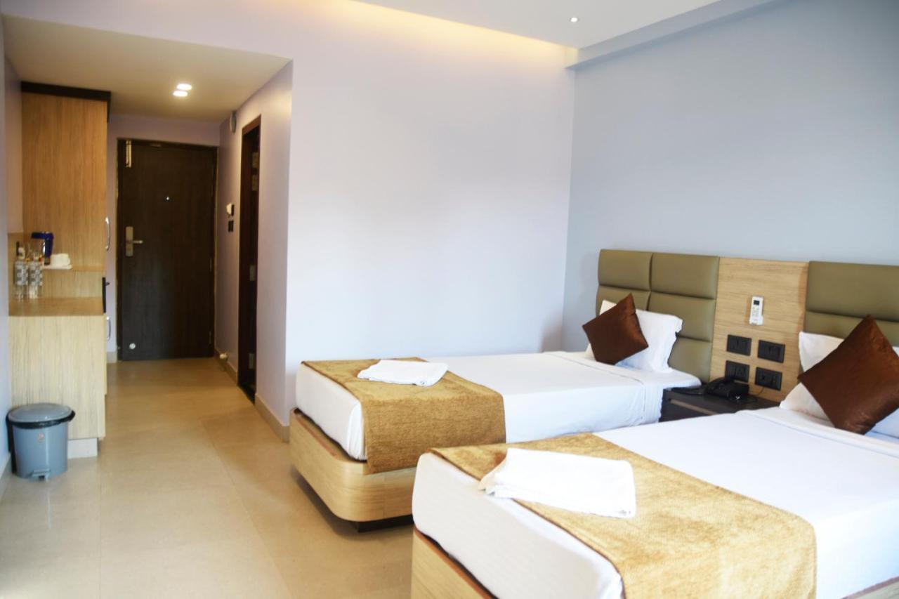 Hotel Om International Gokarna  Bagian luar foto
