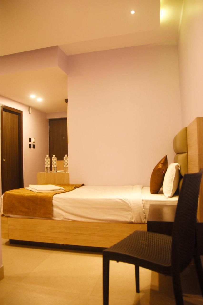 Hotel Om International Gokarna  Bagian luar foto