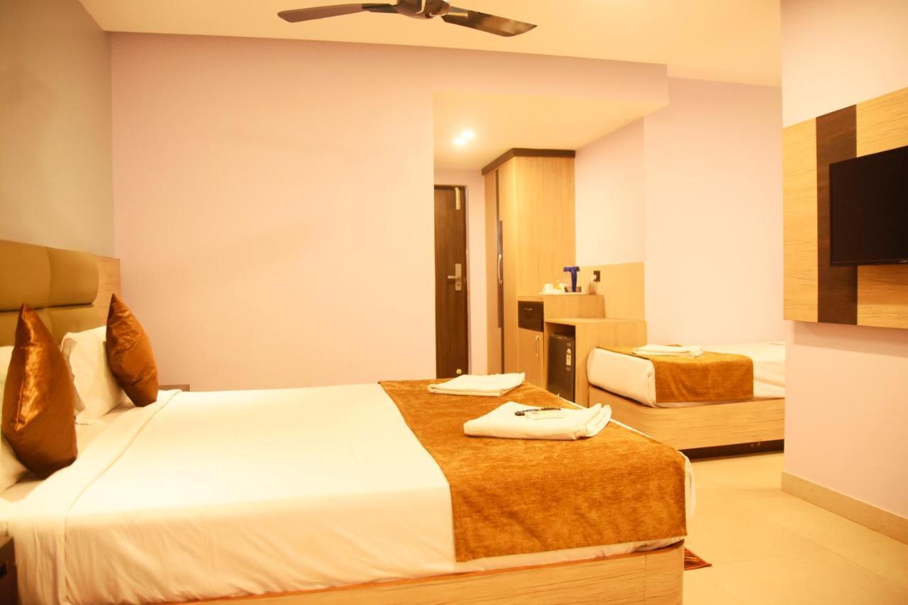 Hotel Om International Gokarna  Bagian luar foto